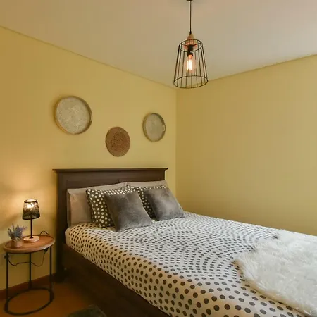 Clerigos Old Town Apartment *
